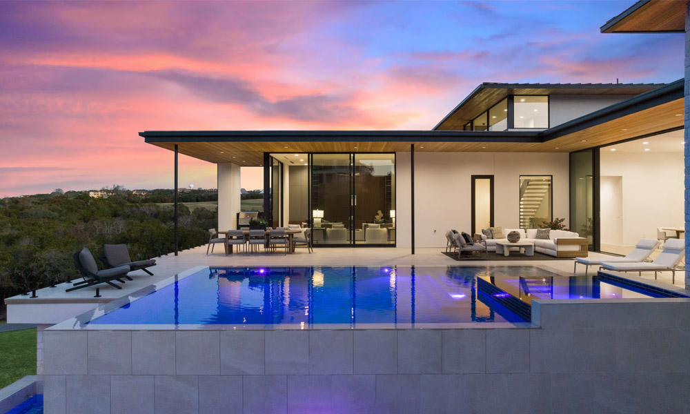 Modern vs. Traditional: Custom Home Design Trends in Austin for Luxury Buyers