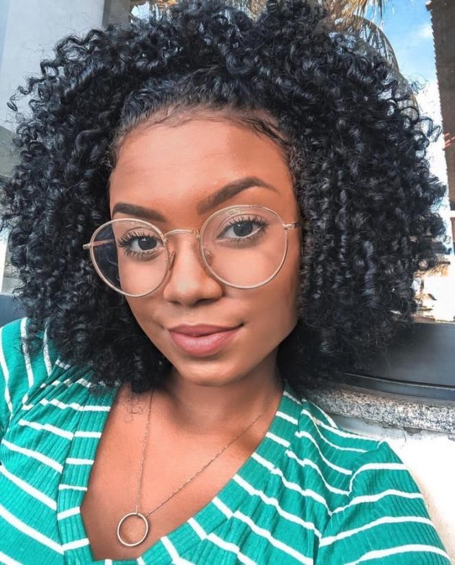 Curly Wigs vs. Straight Wigs: Which One Suits Your Lifestyle Best?