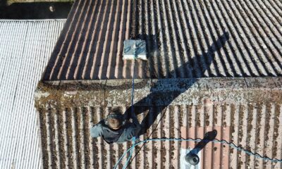 Why East Midlands Homeowners Struggle With DIY Roof Cleaning