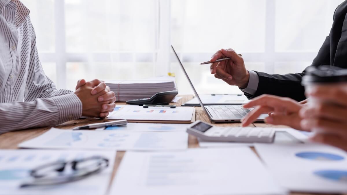 How Accounts Receivable Analysis Helps Businesses Improve Financial Performance